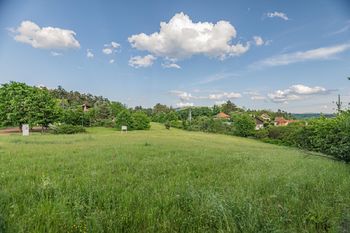 Prodej pozemku 1847 m², Pyšely