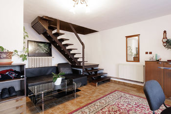Prodej domu 1000 m², Praha 10 - Křeslice