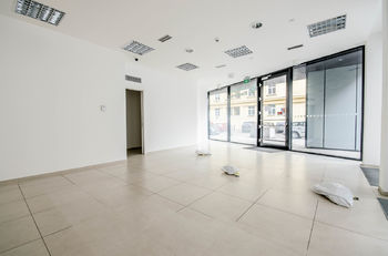 Pronájem obchodních prostor 112 m², Praha 4 - Nusle