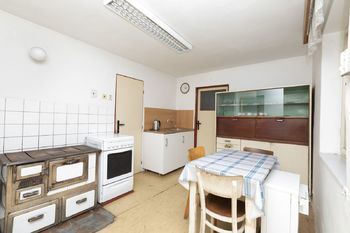 Kuchyň - Prodej domu 60 m², Chodouny