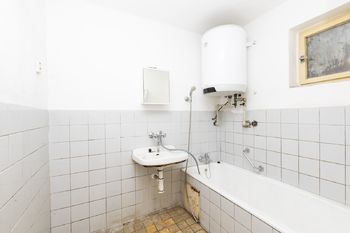 Koupelna - Prodej domu 60 m², Chodouny
