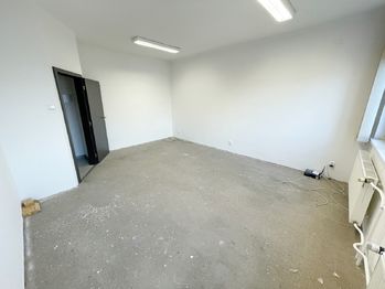 Interiér kanceláře - bude nový koberec a vymalováno - Pronájem kancelářských prostor 23 m², Písek