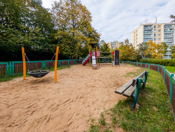 Okolí - Prodej bytu 3+kk v osobním vlastnictví 78 m², Praha 4 - Háje