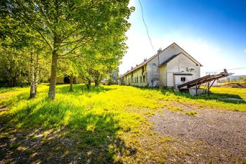 Prodej zemědělského objektu 1400 m², Vacov