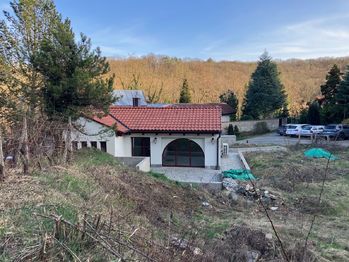 Prodej pozemku 942 m², Kosoř