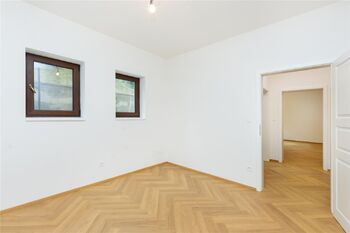 Prodej kancelářských prostor 42 m², Tábor