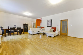 Prodej bytu 3+1 v osobním vlastnictví 115 m², Praha 5 - Košíře