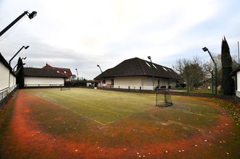 tenisový kurt ... - Prodej domu 950 m², Přibyslav