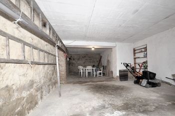 garáže ... - Prodej domu 170 m², Havlíčkův Brod