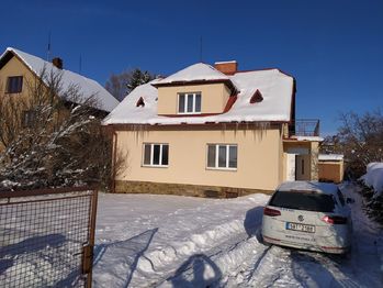 Prodej domu 850 m², Kundratice