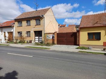 Prodej pozemku 515 m², Letonice