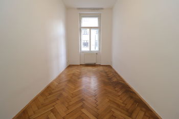 Pokoj č. 1 - Pronájem bytu 3+kk v osobním vlastnictví 58 m², Praha 3 - Vinohrady