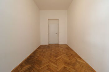 Pokoj č. 1 - Pronájem bytu 3+kk v osobním vlastnictví 58 m², Praha 3 - Vinohrady