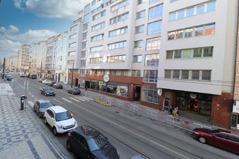 Výhled z pokojů č. 1 a 2 - Pronájem bytu 3+kk v osobním vlastnictví 58 m², Praha 3 - Vinohrady