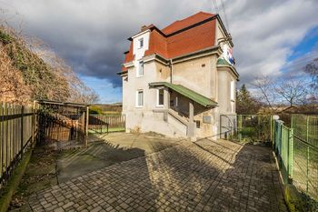 Prodej domu 180 m², Ohníč