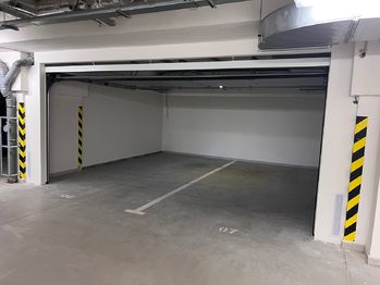 Pronájem garáže 25 m², Brno