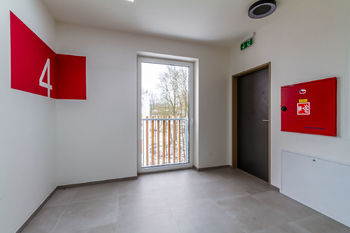 společné prostory chodba - Prodej bytu 3+kk v osobním vlastnictví 121 m², Vrchlabí