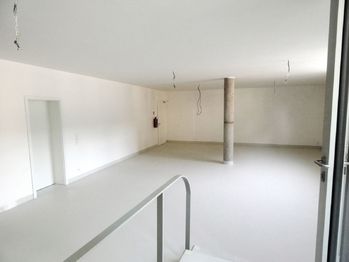 Pronájem skladovacích prostor 94 m², Roztoky