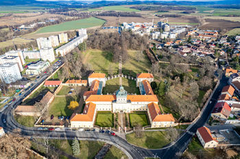 Prodej pozemku 1439 m², Hořovice
