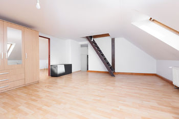 Prodej domu 366 m², Radonice