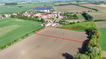 Prodej pozemku 13726 m², Bystročice