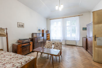 Byt ve zvýšeném přízemí - Prodej bytu 3+1 v osobním vlastnictví 293 m², Teplice