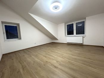 Pronájem bytu 3+kk v osobním vlastnictví 104 m², Praha 9 - Dolní Počernice