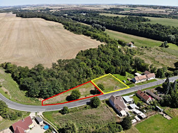 Prodej pozemku 1039 m², Beřovice