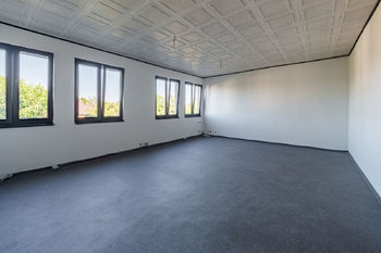 Pronájem kancelářských prostor 180 m², České Budějovice