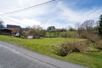 Prodej pozemku 1530 m², Huslenky