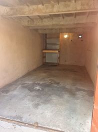 Prodej garáže 17 m², Praha 4 - Podolí