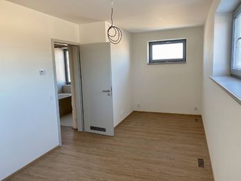 Nízkoenergetická novostavba v Říčanech u Prahy - Prodej domu 108 m², Říčany