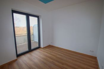 ložnice - Prodej bytu 3+kk v osobním vlastnictví 80 m², Černá v Pošumaví