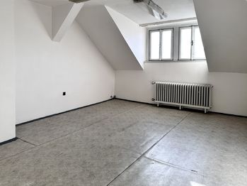Pronájem kancelářských prostor 175 m², Teplice