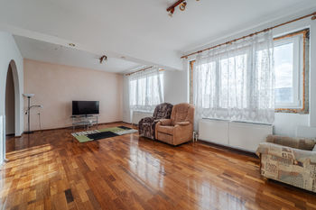 Prodej domu 300 m², Blížkovice