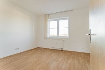 Pronájem bytu 2+1 v družstevním vlastnictví 57 m², Bělá pod Bezdězem