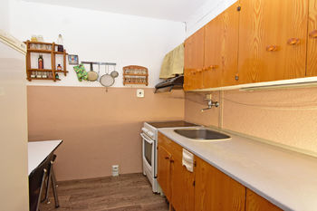Kuchyňský kout.  - Prodej bytu 2+kk v družstevním vlastnictví 40 m², Neratovice