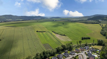 Stavební pozemek na prodej u Berouna - Prodej pozemku 798 m², Králův Dvůr