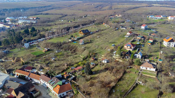 pohled z dronu 2 - Prodej pozemku 4084 m², Nový Šaldorf-Sedlešovice