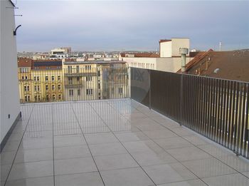 terasa - Pronájem bytu atypický v osobním vlastnictví 168 m², Praha 7 - Holešovice