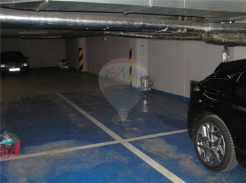 parkovací místo - Pronájem bytu atypický v osobním vlastnictví 168 m², Praha 7 - Holešovice