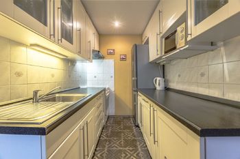 Kuchyňský kout - Prodej bytu 2+kk v osobním vlastnictví 42 m², Praha 4 - Modřany