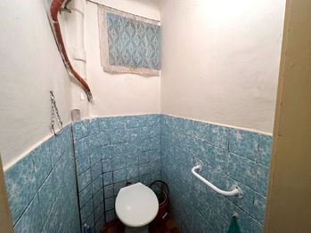 WC - Prodej domu 86 m², Praha 9 - Horní Počernice