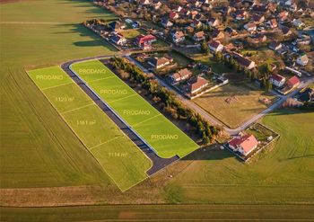 Prodej pozemku 1120 m², Všetaty