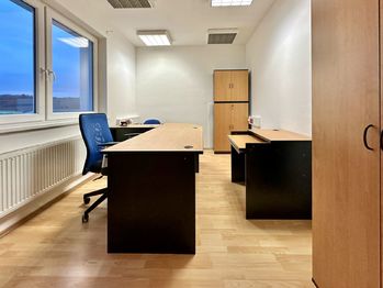 Pronájem kancelářských prostor 100 m², Teplice