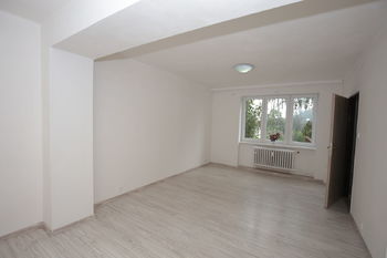 Pronájem bytu 1+1 v osobním vlastnictví 34 m², Meziboří