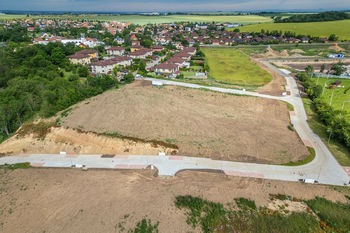 Prodej pozemku 826 m², Velké Přílepy