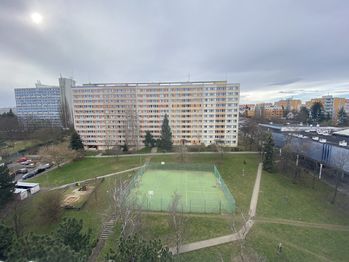 pohled z lodžie - Pronájem bytu 1+1 v osobním vlastnictví 41 m², Praha 4 - Krč