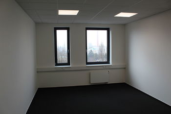 Pronájem kancelářských prostor 23 m², Praha 10 - Dolní Měcholupy