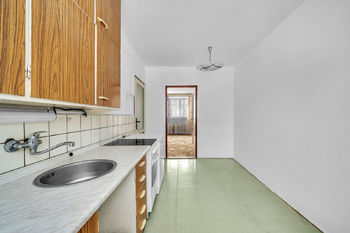 Prodej bytu 2+1, Tkalcovská, Trutnov - kuchyň - Prodej bytu 2+1 v družstevním vlastnictví 56 m², Trutnov